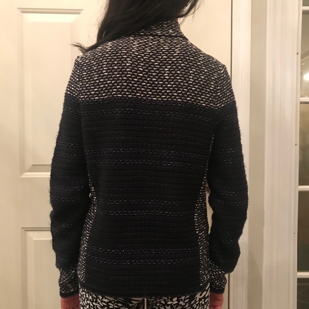 Sweater - Picture 5 of 11